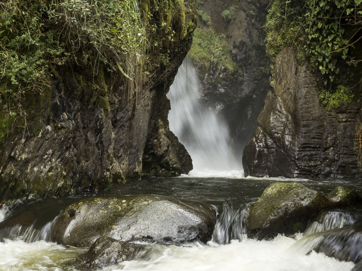 The Oñacapac waterfall The Virgin of Holy Water waterfall in Oñacapac, Saraguro